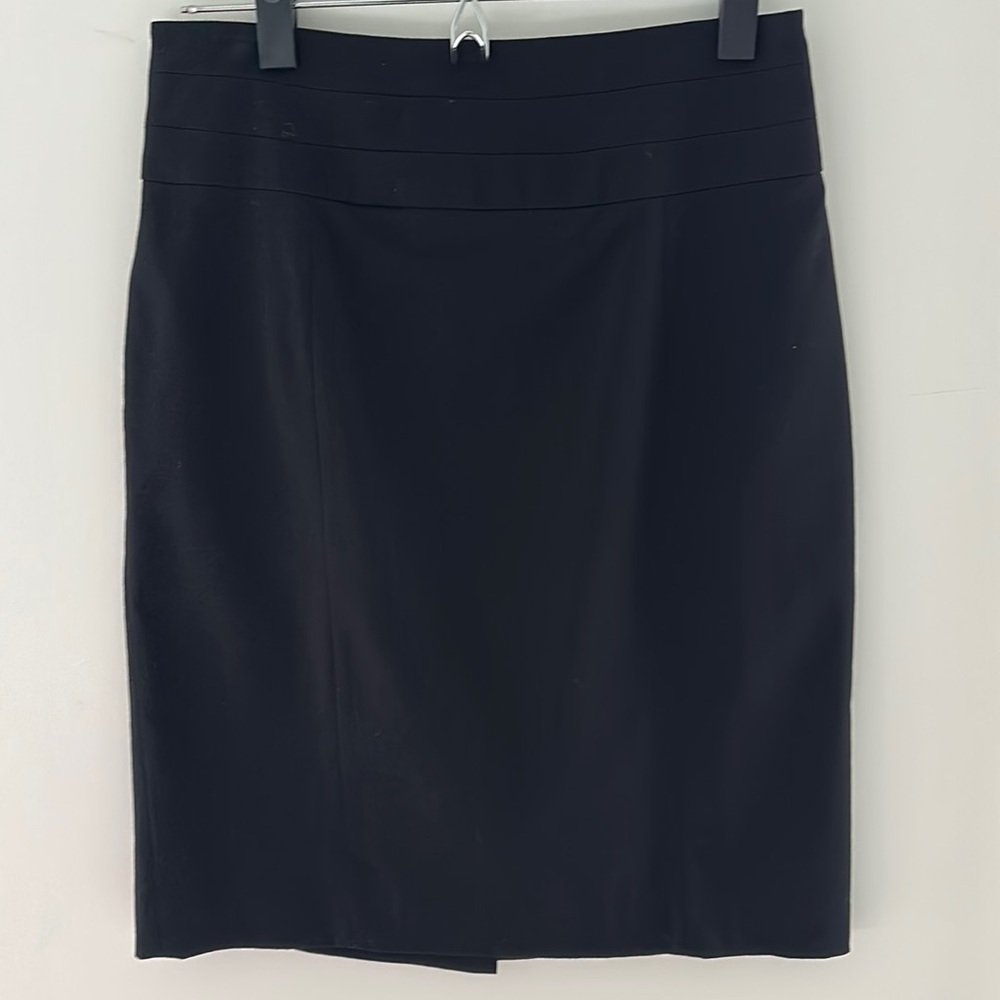 H&M high waist black skirt in size 10.